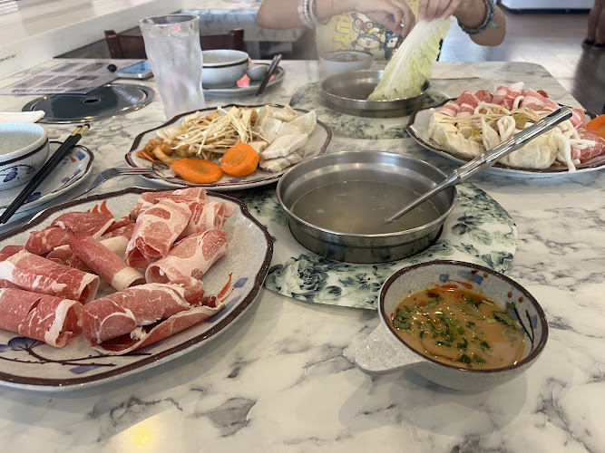 Yum Yum Hot Pot